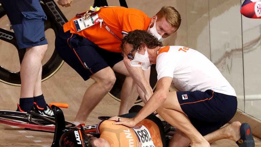 Olympics-Cycling-Dutch rider Van Riessen sent to hospital after huge crash Olympics-Cycling-Dutch rider Van Riessen sent to hospital after huge crash