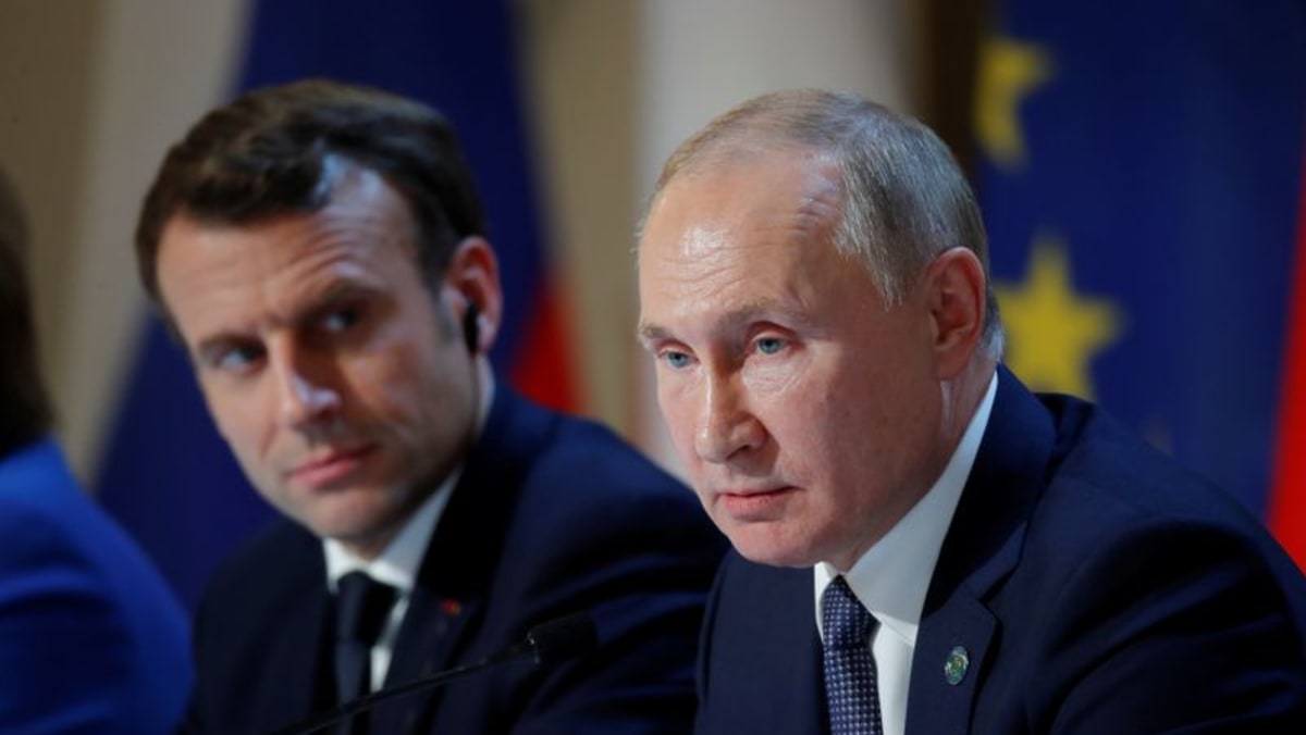 Macron, Putin sepakat tentang perlunya mengurangi krisis migrasi di Belarus: Elysee