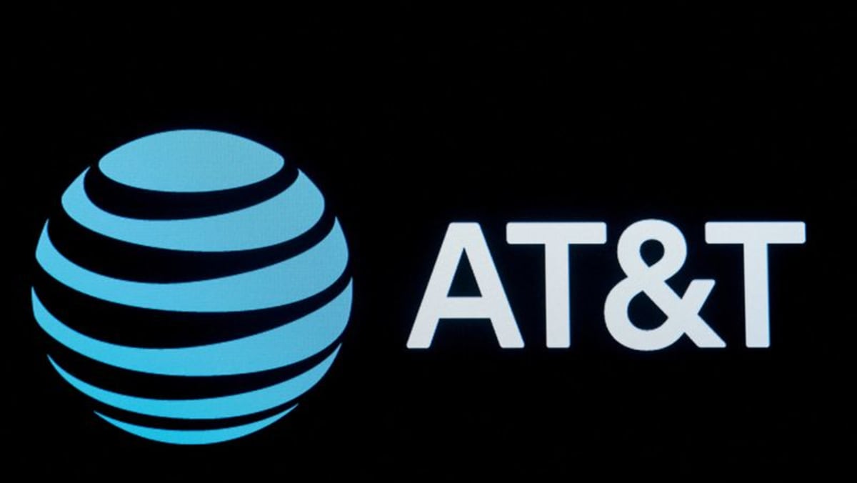 AT&T memimpin penawar dalam lelang spektrum AS senilai ,5 miliar