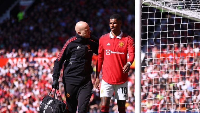 United's Ten Hag "can only pray" Rashford injury is not serious United's Ten Hag "can only pray" Rashford injury is not serious