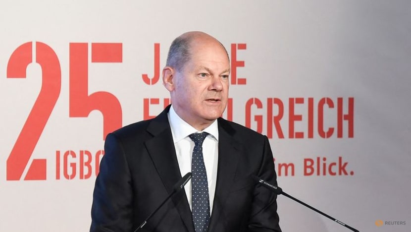 German chancellor Scholz contracts COVID-19, has mild cold symptoms German chancellor Scholz contracts COVID-19, has mild cold symptoms