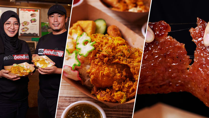 Ex-Army Sergeant Who Used To Be Secret Society Member Opens Ayam Penyet Stall at IMM Food Court Ex-Army Sergeant Who Used To Be Secret Society Member Opens Ayam Penyet Stall at IMM Food Court
