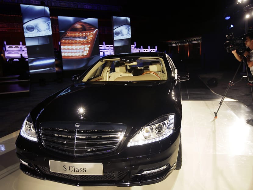 Jokowi’s image at stake as Mercedes named new car supplier - TODAY