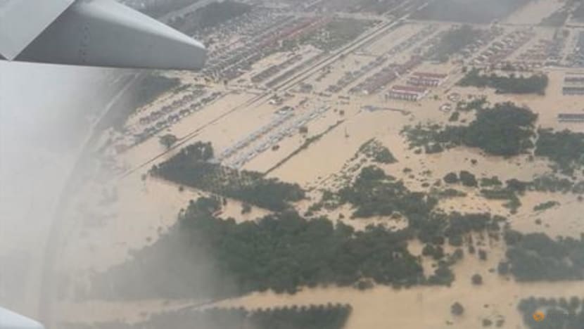 More than 21,000 evacuated as heavy rains continue to lash flood-hit Malaysia More than 21,000 evacuated as heavy rains continue to lash flood-hit Malaysia