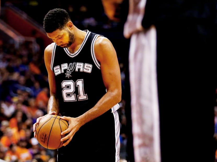 Tim Duncan & LaMarcus Aldridge Join Forces on San Antonio Spurs