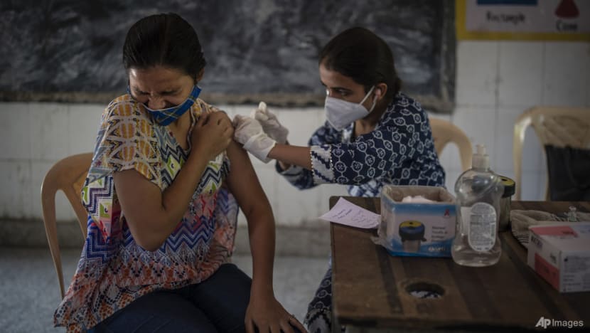 India celebrates 1 billion COVID-19 vaccine doses with song and dance India celebrates 1 billion COVID-19 vaccine doses with song and dance