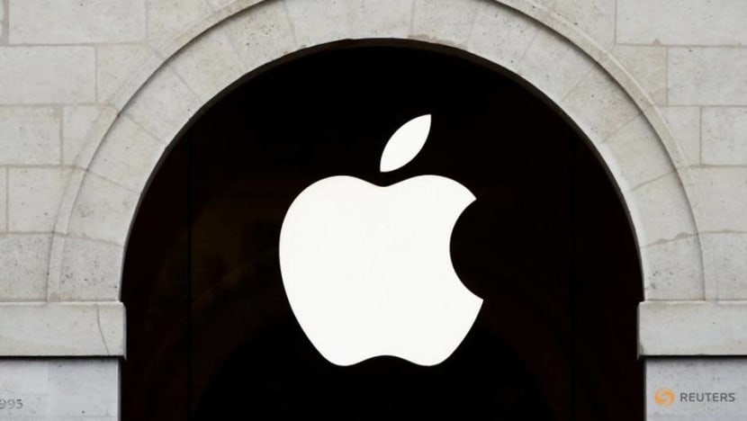 News publishers seek more favourable terms in Apple's app store: WSJ