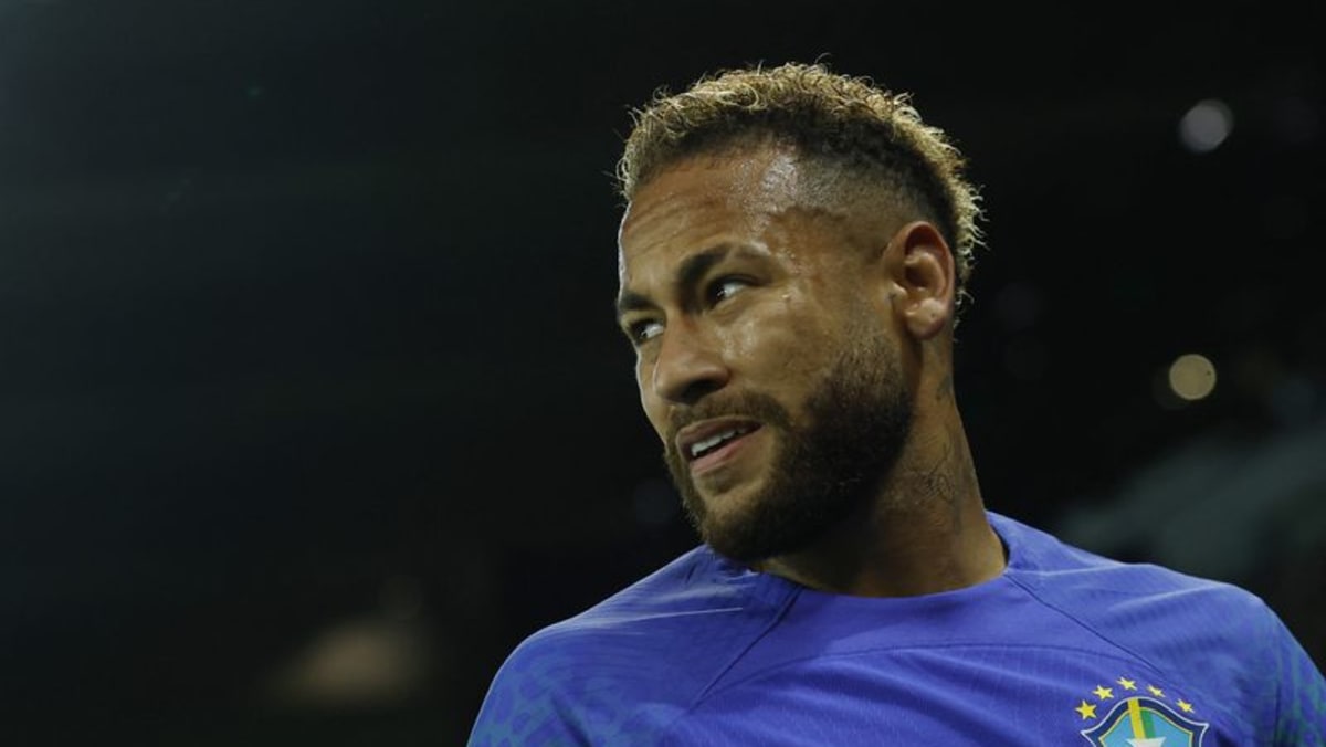 Des coéquipiers talentueux allégeront la pression sur Neymar lors de la Coupe du monde, déclare le grand brésilien Ronaldo
