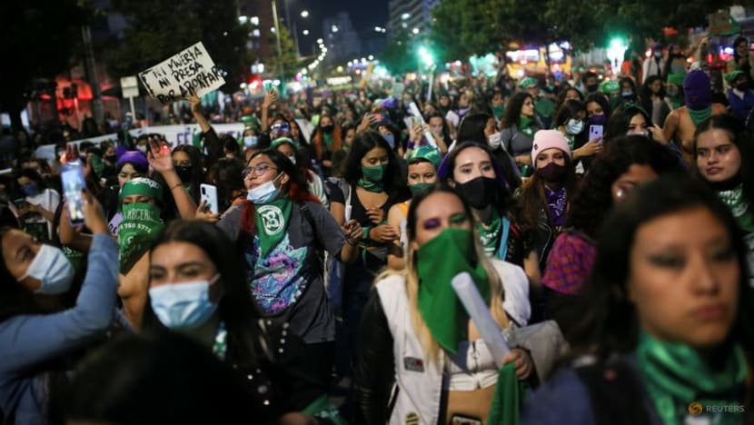 Women across Latin America march in favor of abortion rights Women across Latin America march in favor of abortion rights