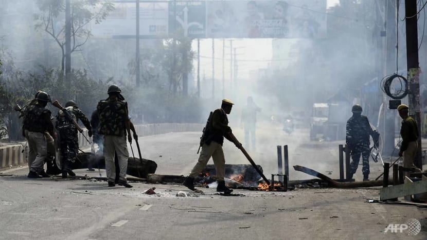 Indian police fire blanks in fresh citizenship Bill demos Indian police fire blanks in fresh citizenship Bill demos