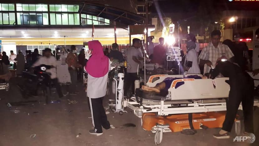 More than 90 dead after 6.9-magnitude earthquake hits Indonesia's Lombok island