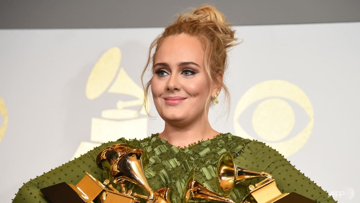is-a-new-adele-album-on-the-way-there-are-30-signs-pointing-to-it