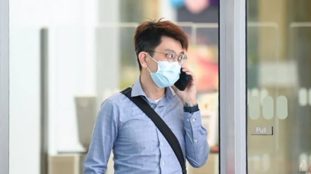 不顾侦查人员手卡车窗  34岁男子开车逃坐监两周