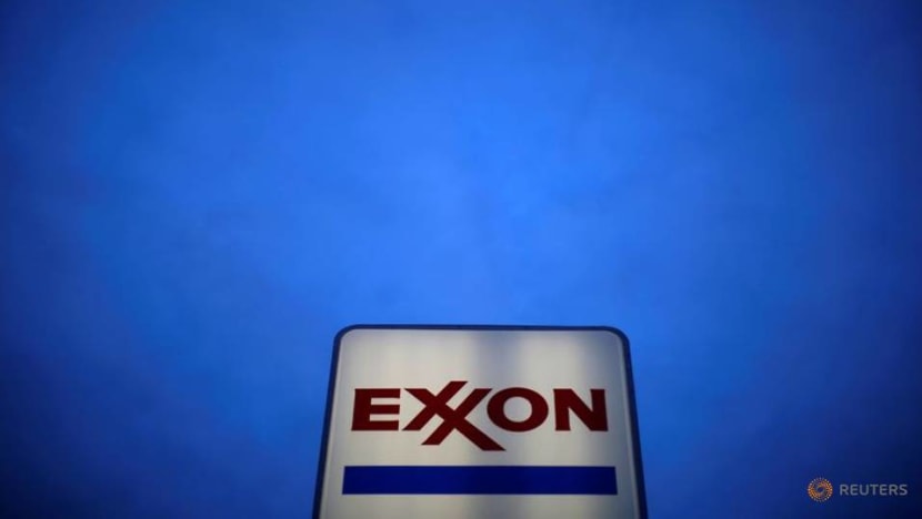 Exxon signals up to US$20 billion writedown to overwhelm 4th-qtr gains in oil, chemicals Exxon signals up to US$20 billion writedown to overwhelm 4th-qtr gains in oil, chemicals