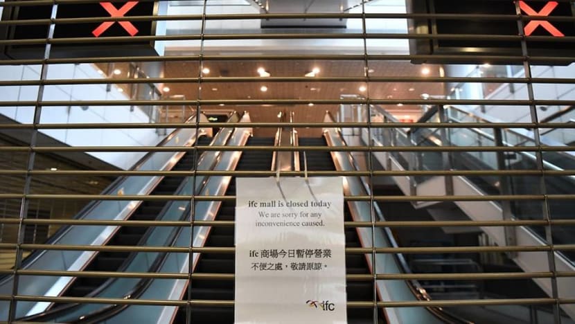 Hong Kong retail rents fall sharply in Q3 Hong Kong retail rents fall sharply in Q3
