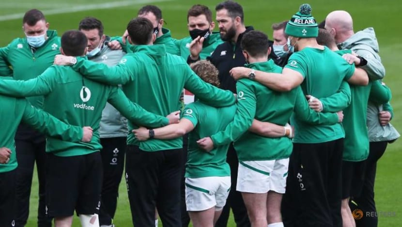 Rugby-Ireland find their form with 32-18 England thrashing Rugby-Ireland find their form with 32-18 England thrashing