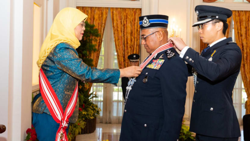 Presiden Halimah anugerahkan Darjah Utama Bakti Cemerlang kepada Ketua Polis Negara Malaysia