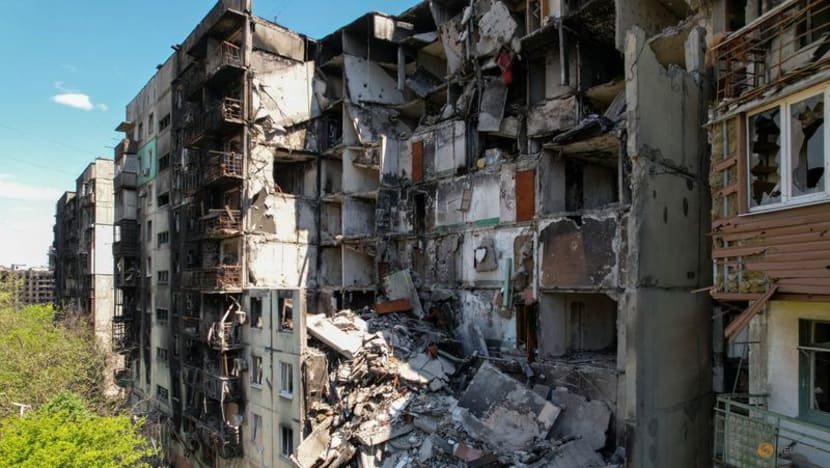 Ukraine appeals over worsening conditions in 'medieval ghetto' Mariupol 