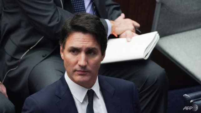 Canada PM offers 'unreserved' apology for invite to ex-Nazi
