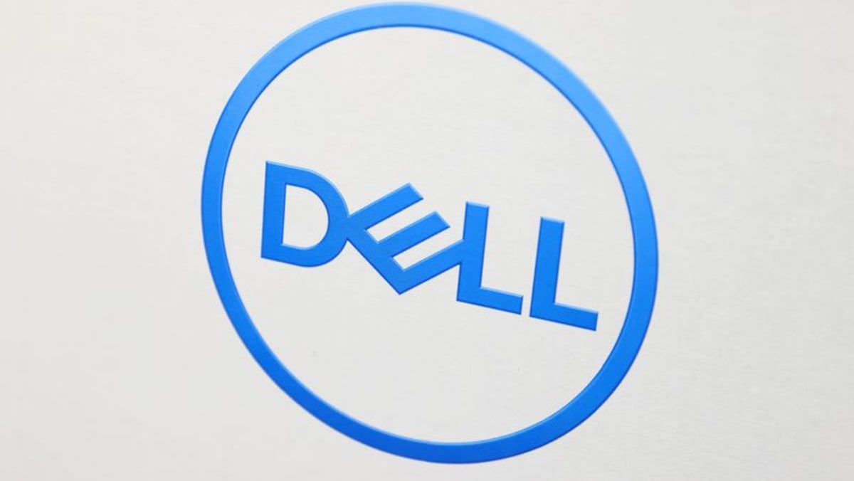 Россия сокращает потери рабочих мест после сообщений о выходе Dell