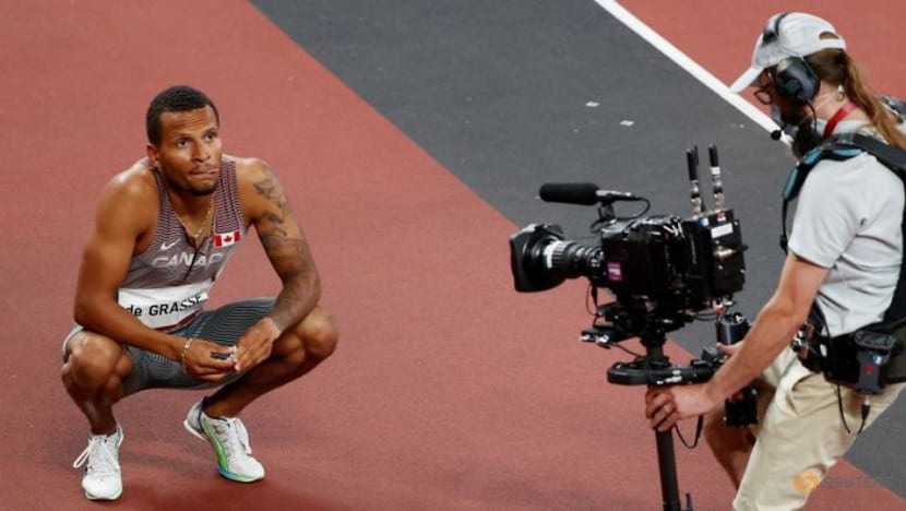 Olympics-Athletics-Knighton ready to fill Bolt's shoes, De Grasse fastest into 200m final Olympics-Athletics-Knighton ready to fill Bolt's shoes, De Grasse fastest into 200m final