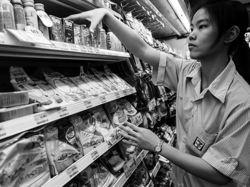 A convenience store in Bangkok. Taxes might deter consumers from buying overly sweet beverages, but what alternatives can they can turn to when all around them are convenience stores hawking sugar-laden food and drinks? Photo: Bloomberg