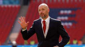 Manchester United prolong Ten Hag's contract to 2026