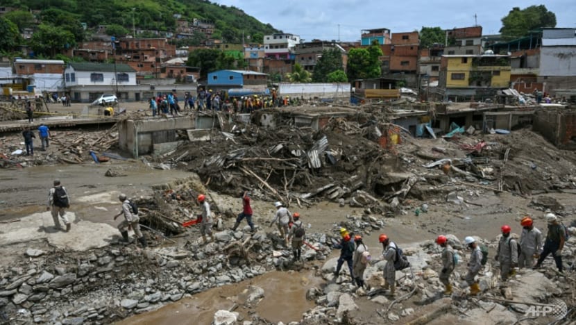 Death toll rises to 50 in Venezuela landslide Death toll rises to 50 in Venezuela landslide