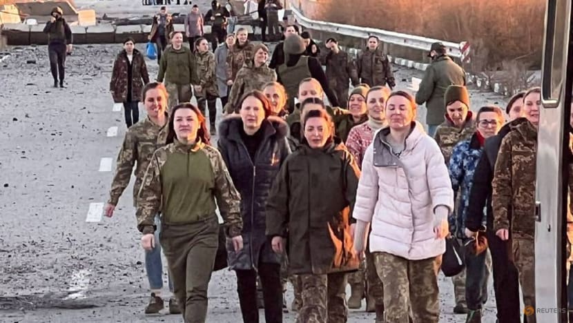 Moscow, Kyiv swap 218 prisoners, including 108 Ukrainian women