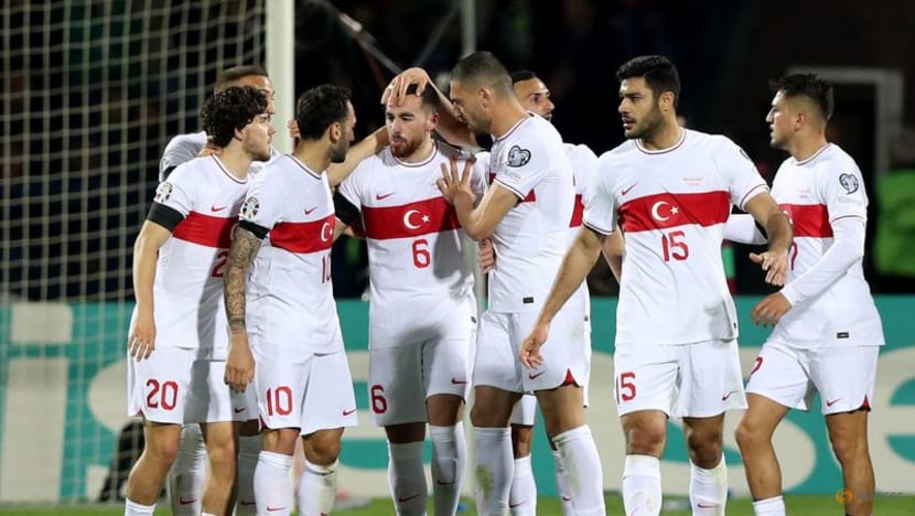 Turkey recover to beat Armenia 2-1 in Euro qualifier Turkey recover to beat Armenia 2-1 in Euro qualifier