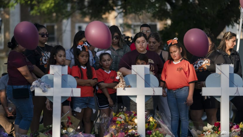 Texas school shooting: 11-year-old survivor smeared blood on herself to hide from gunman Texas school shooting: 11-year-old survivor smeared blood on herself to hide from gunman
