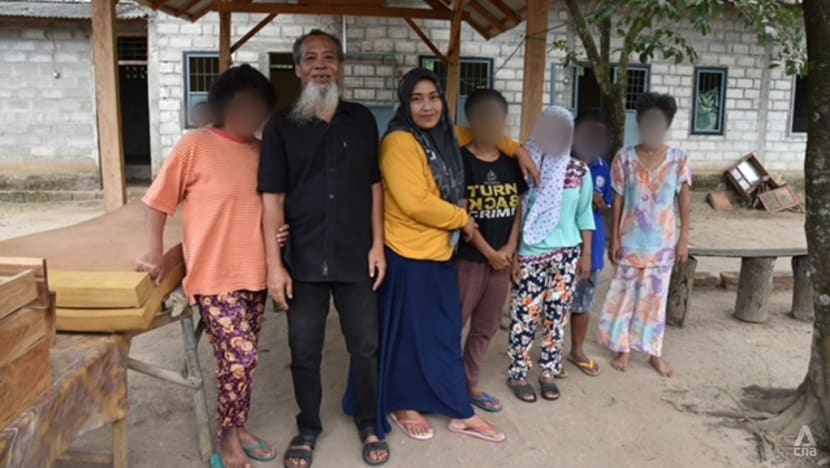 Couple in Indonesia’s ‘crazy village’ open their home to those with mental illness Couple in Indonesia’s ‘crazy village’ open their home to those with mental illness