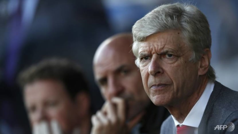 Football: Wenger contradicts Bayern's claim they turned him down
