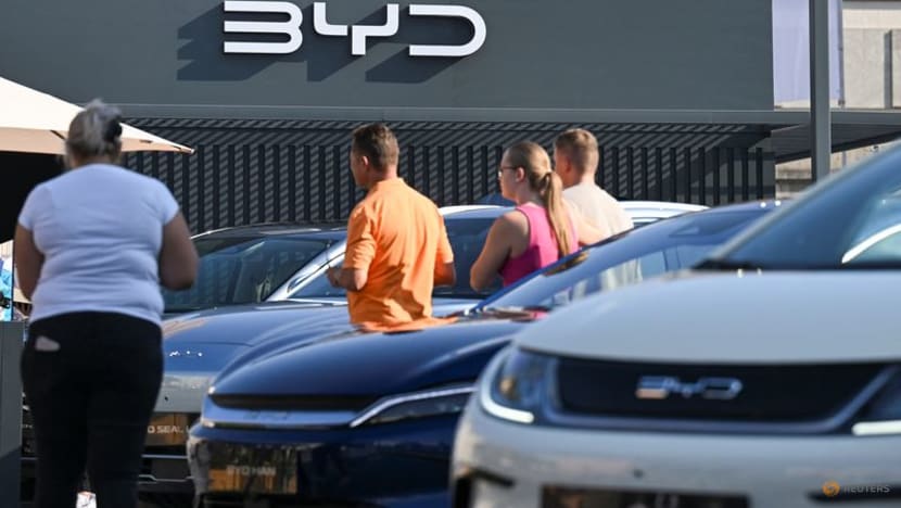Car giant online electric cars