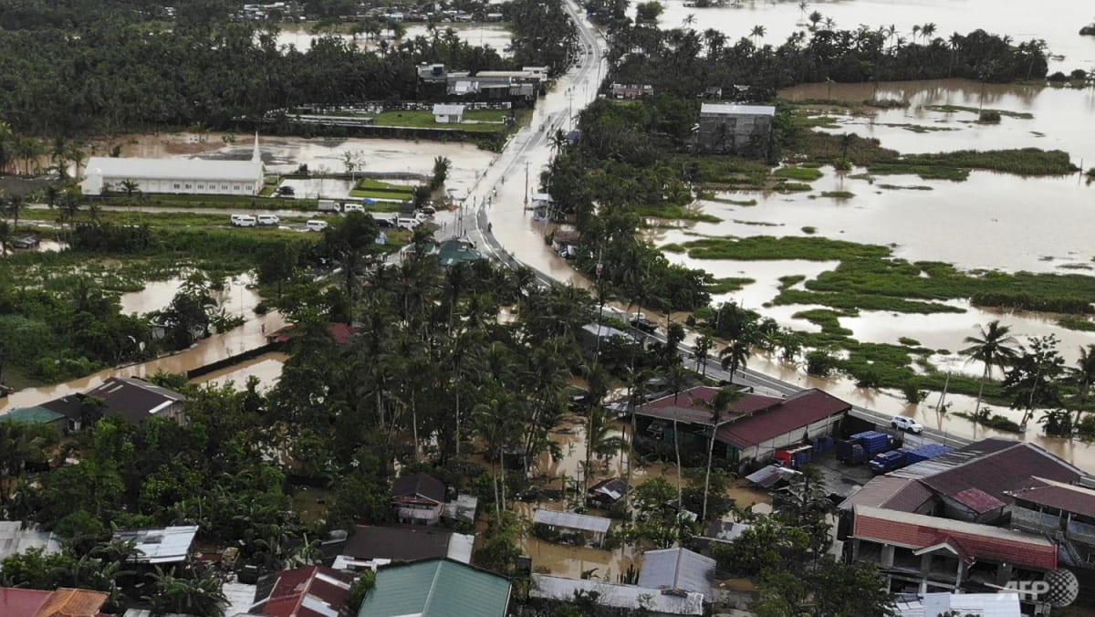 Lusinan tewas di Filipina tanah longsor, banjir: Pihak berwenang