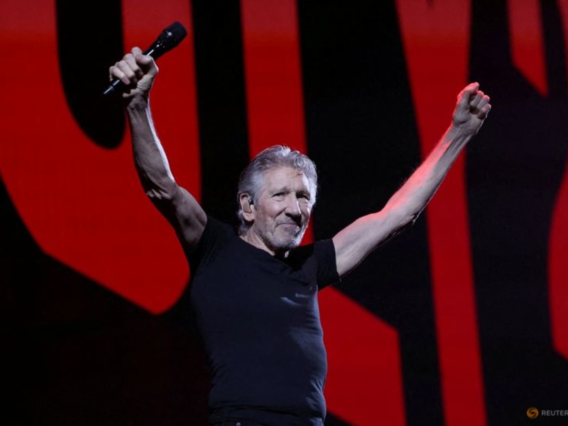 FILE PHOTO: GERMANY-MUSIC/ROGER WATERS