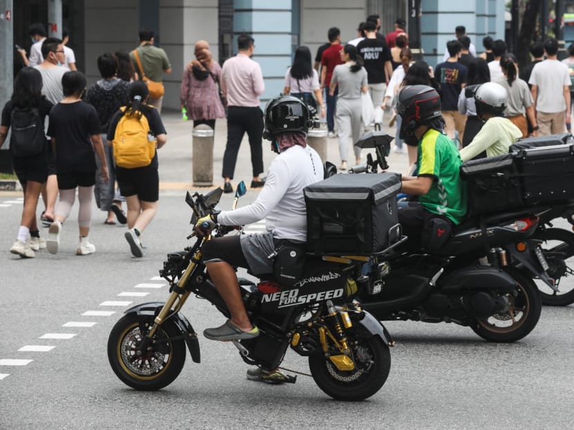 Food delivery riders 'susceptible to accidents' but 3 in 4 lack adequate savings: IPS study