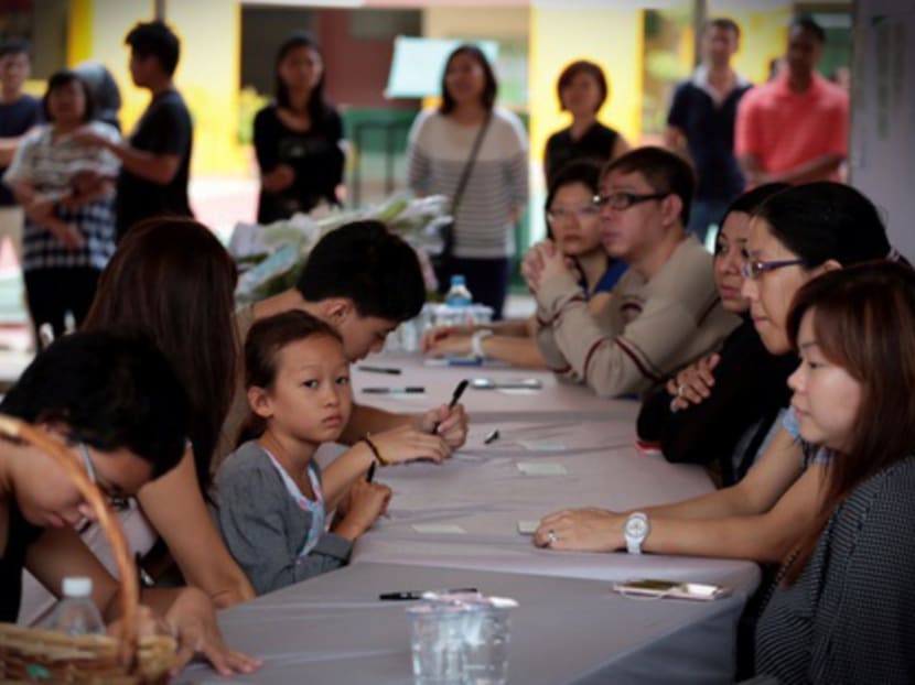 Well wishers at Tanjong Katong Primary School. Photo: Jason Quah/TODAY