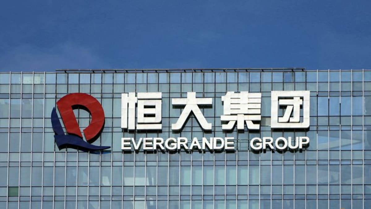 China Evergrande shares tumble 25% after wealth management employees’ arrest China Evergrande shares tumble 25% after wealth management employees’ arrest