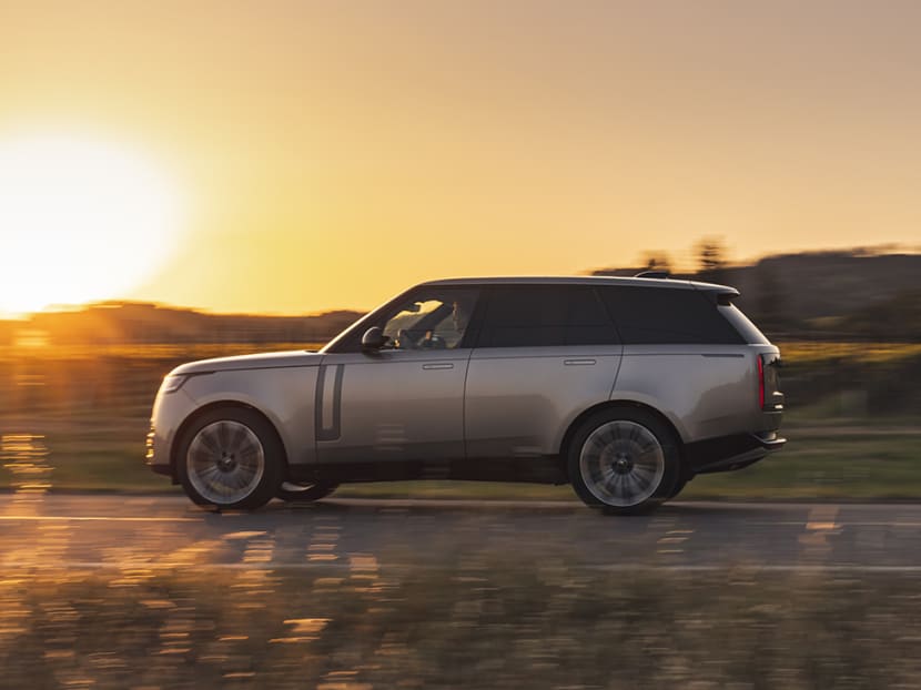 Driving the first 7-seater Range Rover through California’s Napa Valley