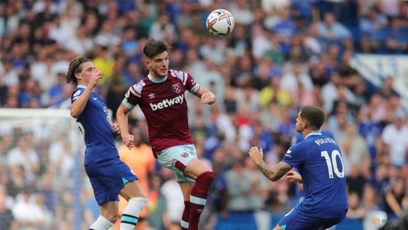 Chelsea come from behind to beat West Ham 2-1 Chelsea come from behind to beat West Ham 2-1