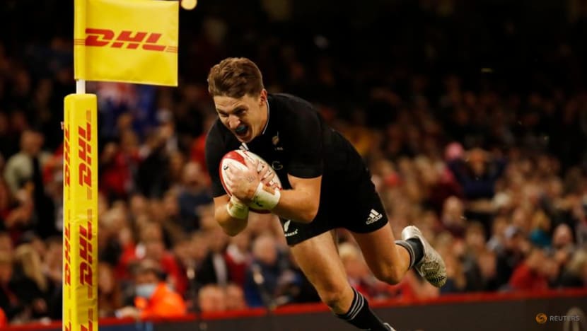 New Zealand crush Wales to return to top of rankings New Zealand crush Wales to return to top of rankings