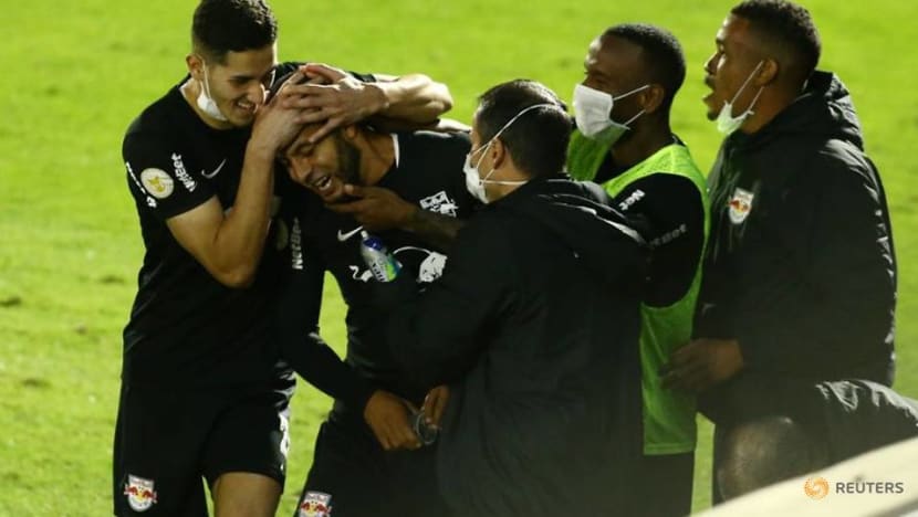 Soccer-Santos score in stoppage time to deny Bragantino win in Brazil Soccer-Santos score in stoppage time to deny Bragantino win in Brazil