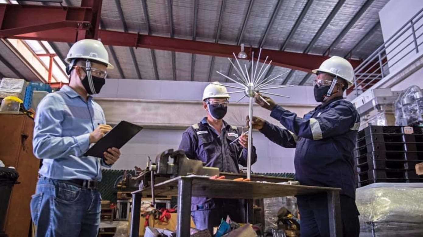 我国4月制造业 产值年比萎缩6.9%