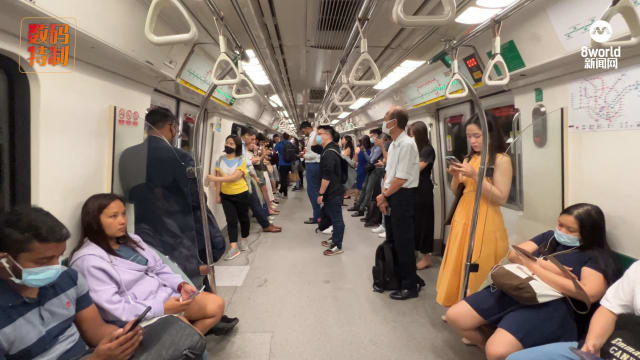 公交口罩令解除首日 多数搭客仍选择戴口罩