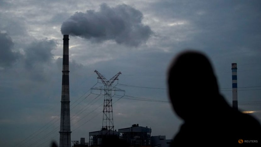 China's daily output of coal rebounds to over 12 million tonnes China's daily output of coal rebounds to over 12 million tonnes