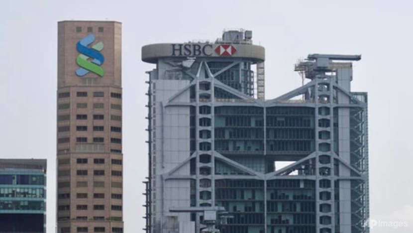 HSBC relocates London bosses to Hong Kong in Asia push HSBC relocates London bosses to Hong Kong in Asia push