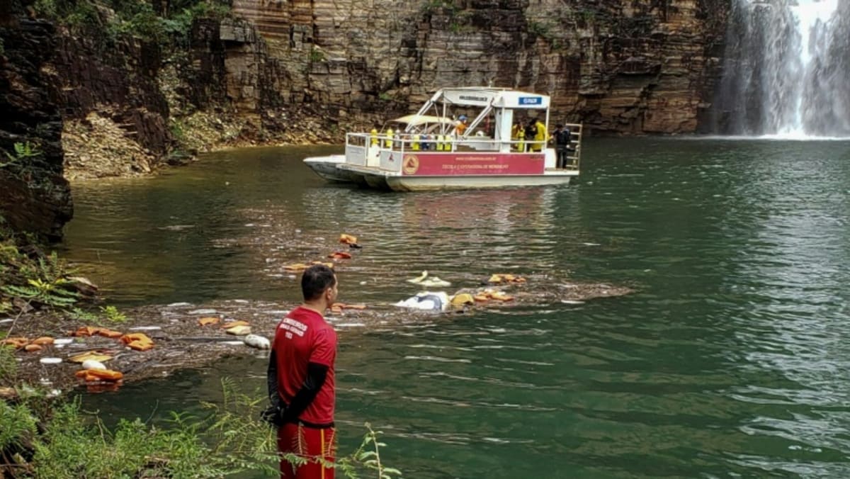 Toll climbs to 8 in Brazil cliff collapse, 2 missing - CNA