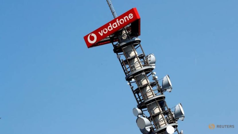 Vodafone seen reaping 2.13 billion euros from Frankfurt IPO: bookrunners Vodafone seen reaping 2.13 billion euros from Frankfurt IPO: bookrunners