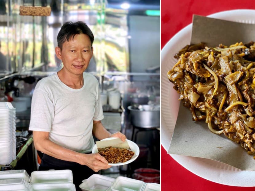 Chinese-Muslim Hawker Sells Delish Halal Char Kway Teow With Two-Hour Queue